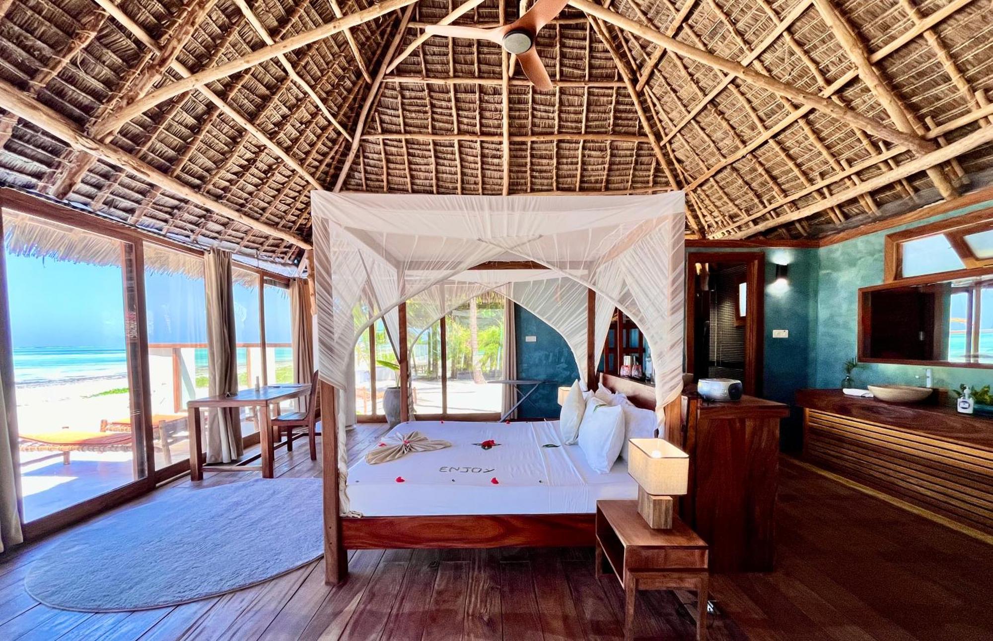 Tiki Beach Club & Resort (Adults Only) Bwejuu Eksteriør billede
