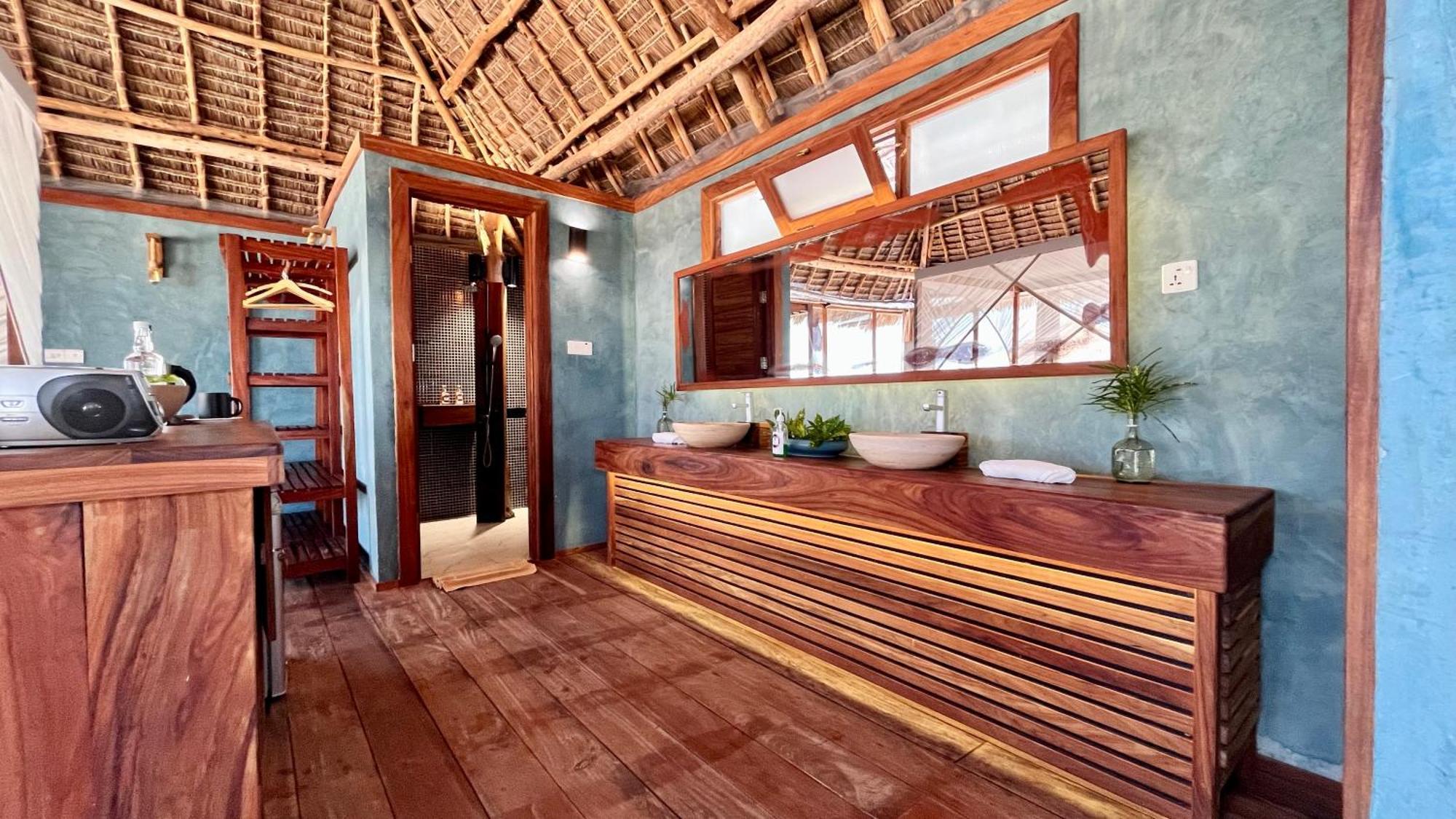 Tiki Beach Club & Resort (Adults Only) Bwejuu Eksteriør billede