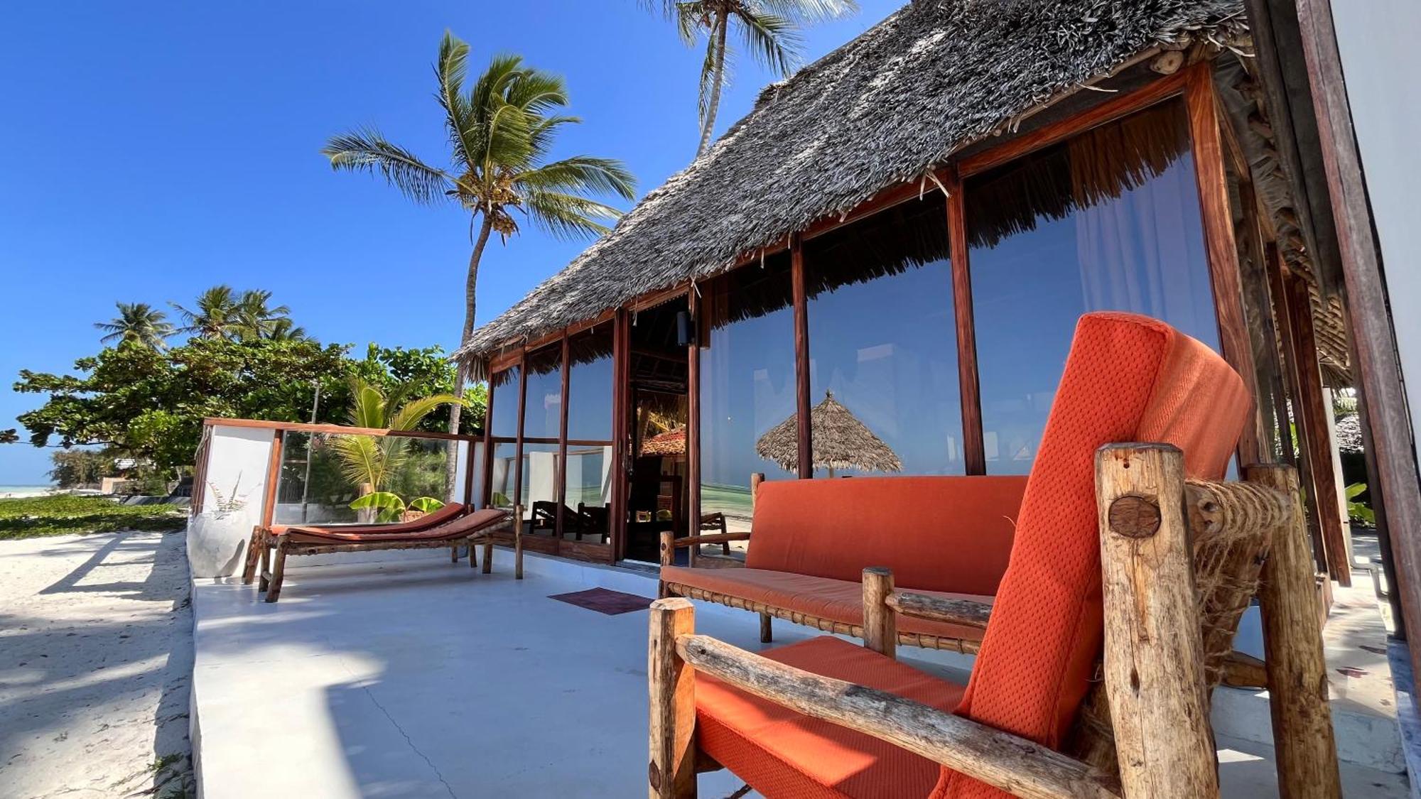 Tiki Beach Club & Resort (Adults Only) Bwejuu Eksteriør billede