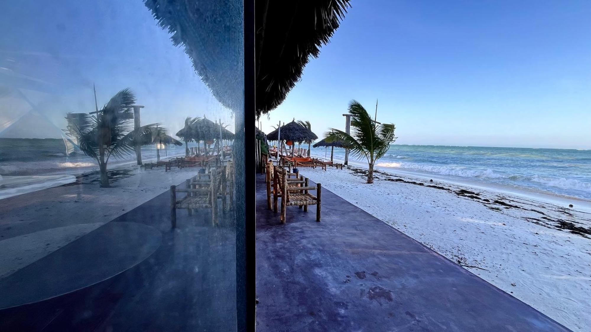 Tiki Beach Club & Resort (Adults Only) Bwejuu Eksteriør billede