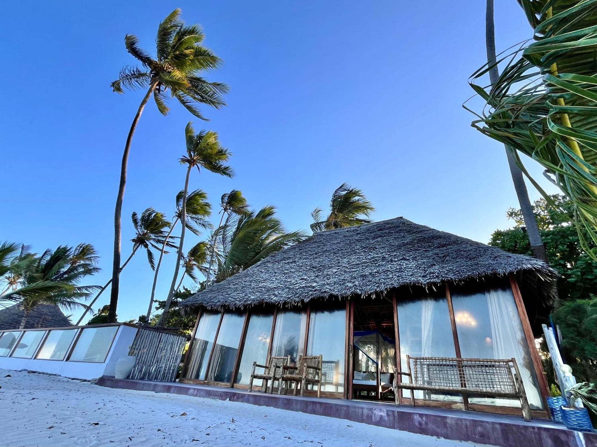Tiki Beach Club & Resort (Adults Only) Bwejuu Eksteriør billede